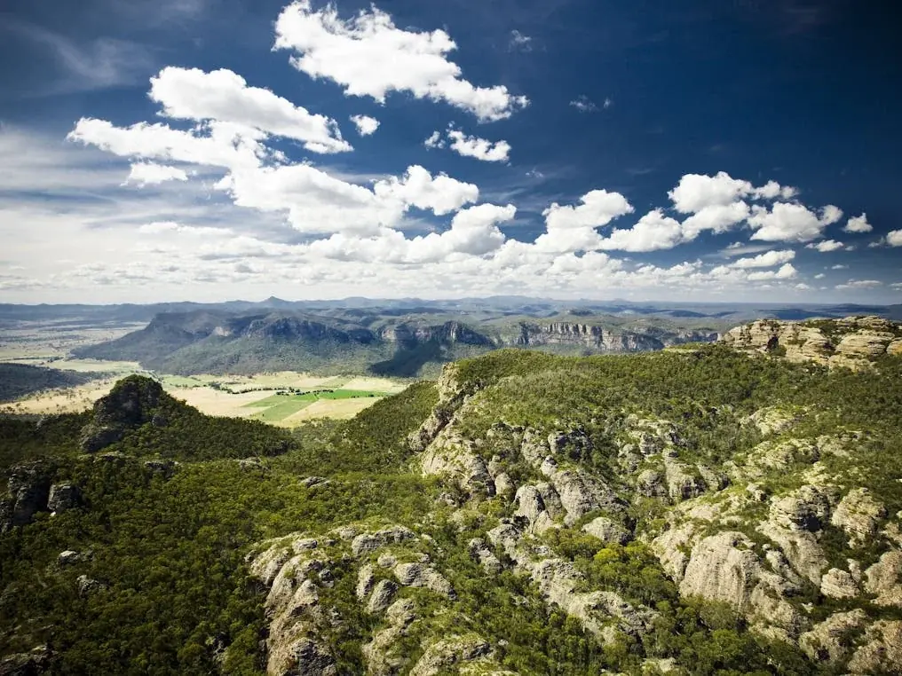 Capertee Valley sandstone cliffs